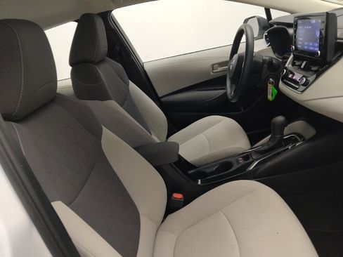 Used 2022 Toyota Corolla LE FWD image 21