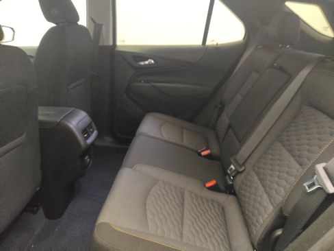 Used 2021 Chevrolet Equinox LT w/ Driver Convenience Package FWD image 18