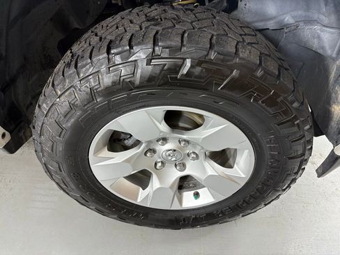 Used 2022 RAM 1500 Laramie w/ Sport Appearance Package image 10