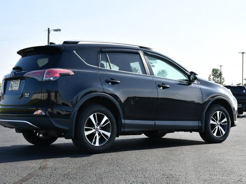 Used 2016 Toyota RAV4 XLE AWD/4WD image 6