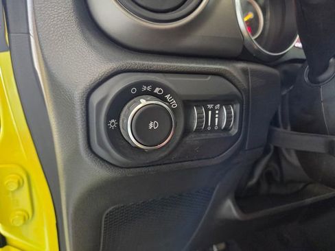 Certified 2022 Jeep Wrangler Unlimited Sport AWD/4WD image 21