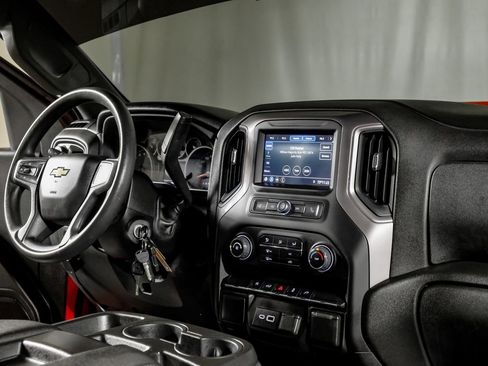 Used 2022 Chevrolet Silverado 1500 Custom AWD/4WD image 21