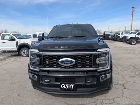 Used 2024 Ford F450 Limited image 12