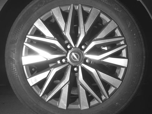 Used 2025 Nissan Altima 2.5 SV image 12