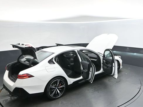 New 2026 BMW 530i 530i w/ M Sport Package image 49