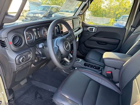 New 2025 Jeep Wrangler Unlimited Rubicon image 26