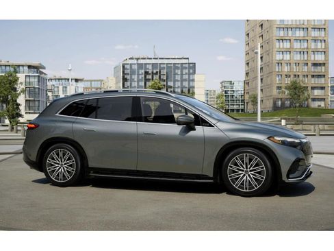 New 2026 Mercedes-Benz EQS 400 4MATIC SUV image 14