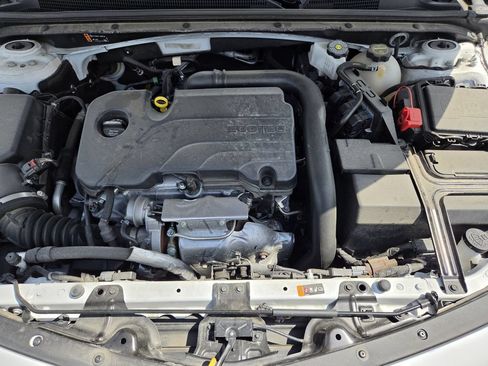 Used 2025 Chevrolet Malibu LT FWD image 30