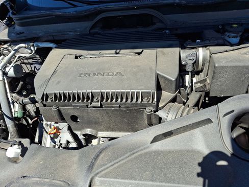 Certified 2023 Honda Pilot Touring image 29