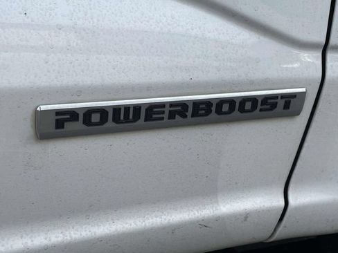 Used 2022 Ford F150 Platinum w/ Equipment Group 701A High AWD/4WD image 9