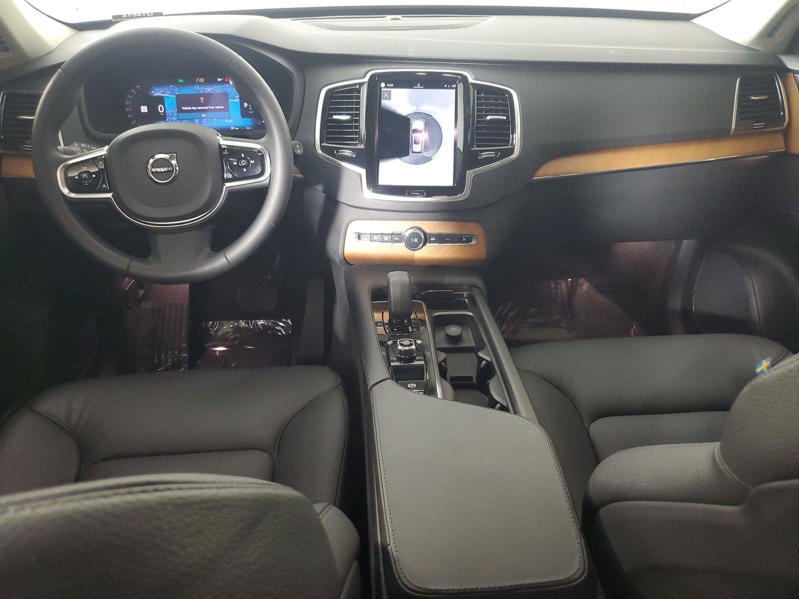 Certified 2024 Volvo XC90 B6 Plus w/ Protection Package Premier AWD/4WD image 16