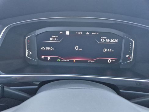 Used 2022 Volkswagen Tiguan SEL R-Line image 20