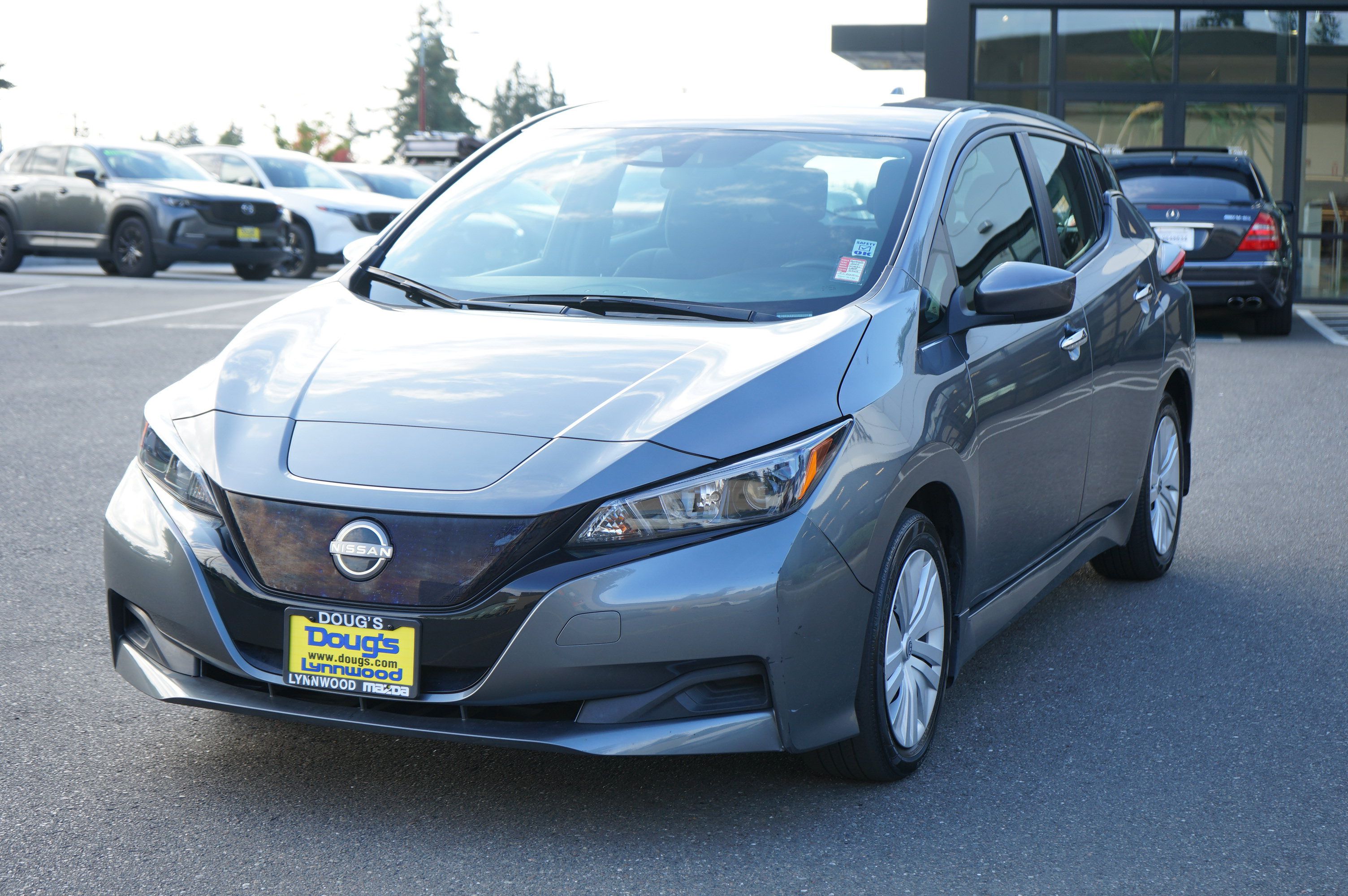 Used 2025 Nissan Leaf S FWD image 9