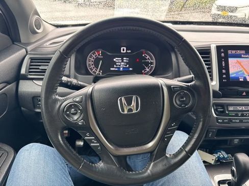 Used 2018 Honda Ridgeline RTL-T image 18
