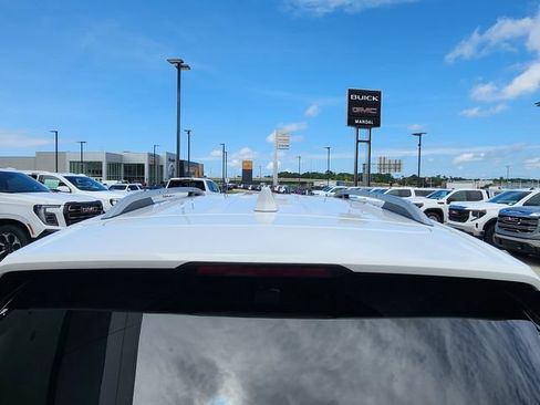 Used 2023 GMC Terrain SLT FWD image 28