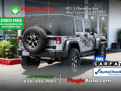 Used 2017 Jeep Wrangler Unlimited Sport w/ Connectivity Group AWD/4WD image 5