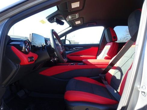 New 2026 Chevrolet Blazer EV RS image 6