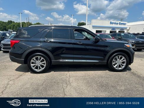 Used 2024 Ford Explorer Limited AWD/4WD image 9