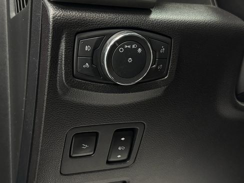 Used 2020 Ford F350 Lariat image 18