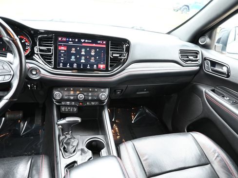 Used 2024 Dodge Durango GT image 17