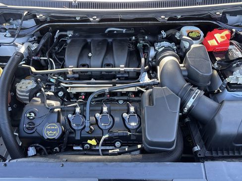 Used 2017 Ford Flex Limited image 11