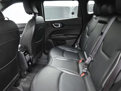 Used 2022 Jeep Compass High Altitude AWD/4WD image 12