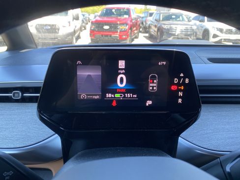 New 2025 Volkswagen ID. Buzz Pro S image 17