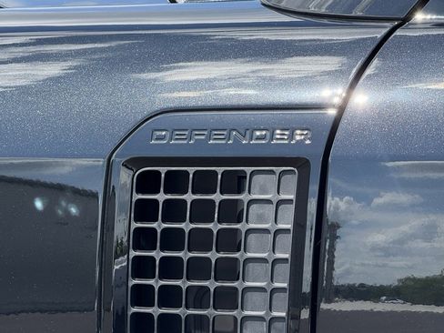 New 2025 Land Rover Defender 110 S image 34
