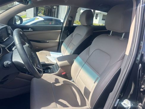 Used 2020 Hyundai Tucson Limited FWD image 9
