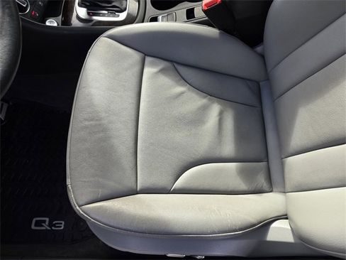 Used 2016 Audi Q3 2.0T Premium Plus w/ Technology Package image 14