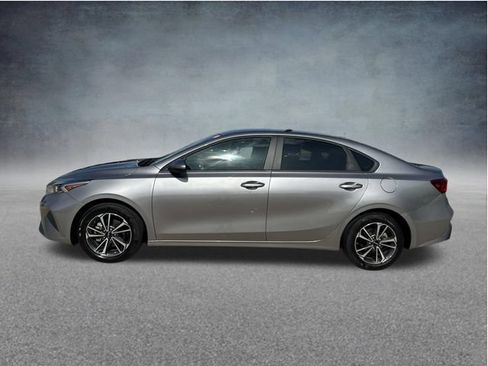 Used 2024 Kia Forte LXS FWD image 7