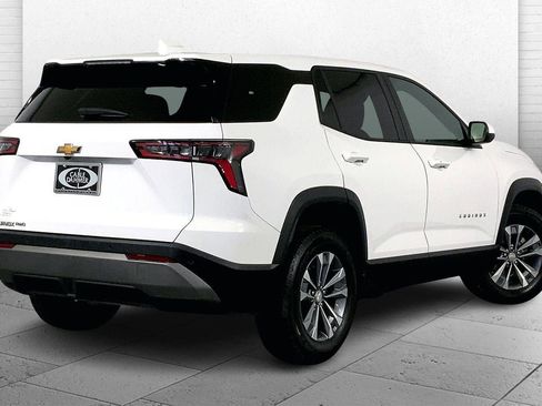 Used 2025 Chevrolet Equinox LT image 13