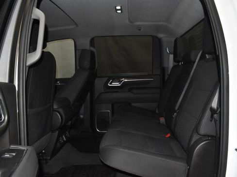 Used 2025 Chevrolet Silverado 2500 LT w/ Convenience Package image 31