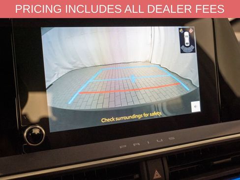 Used 2024 Toyota Prius XLE FWD image 12