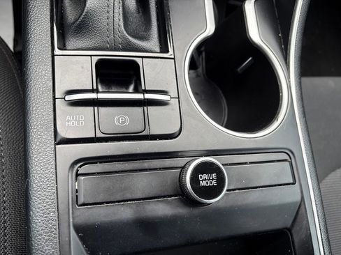 Used 2022 Kia K5 LXS FWD image 23