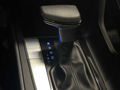 Used 2023 Hyundai Elantra SEL image 17