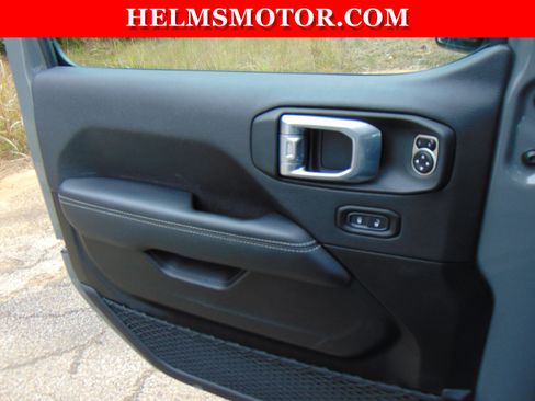 Certified 2023 Jeep Gladiator Overland image 20