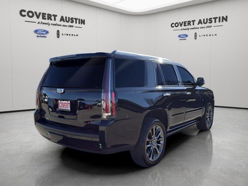 Used 2019 Cadillac Escalade Platinum w/ Escalade Sport Edition image 5