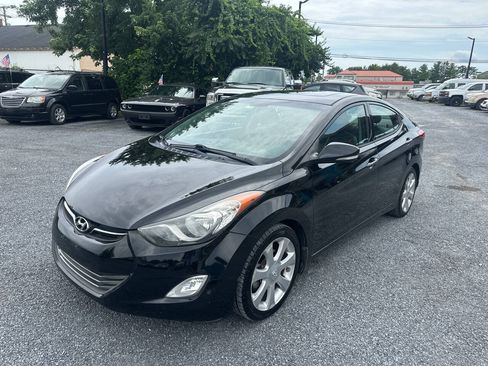 Used 2013 Hyundai Elantra Limited w/ Technology Pkg FWD image 1