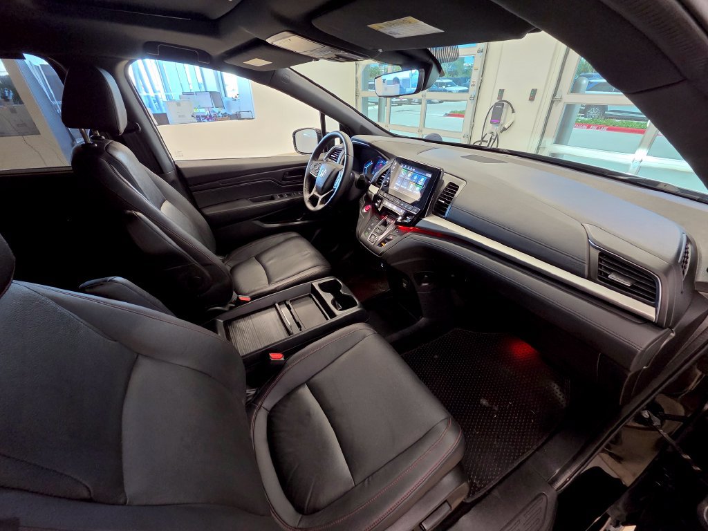 Used 2023 Honda Odyssey Sport image 15