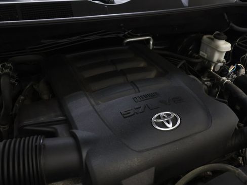 Used 2016 Toyota Sequoia Platinum AWD/4WD image 34