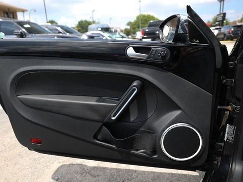 Used 2013 Volkswagen Beetle 2.5 Fender FWD image 39