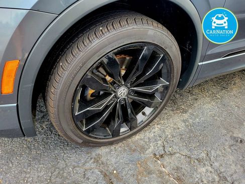 Used 2021 Volkswagen Tiguan SE R-Line image 26