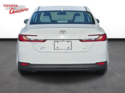 Used 2026 Toyota Camry LE AWD/4WD image 6