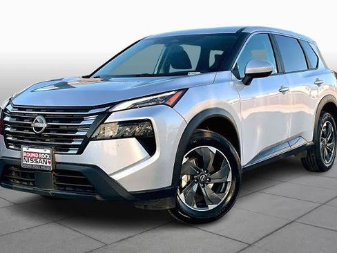 Certified 2024 Nissan Rogue SV image 1