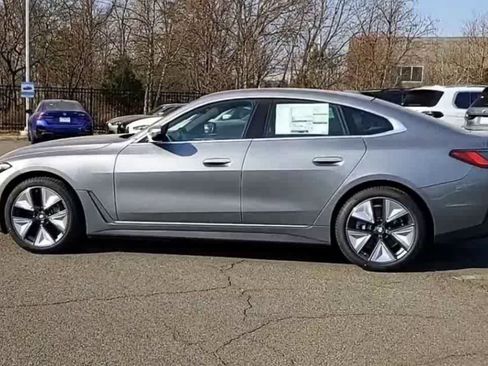 Used 2025 BMW i4 eDrive40 w/ Premium Package image 5