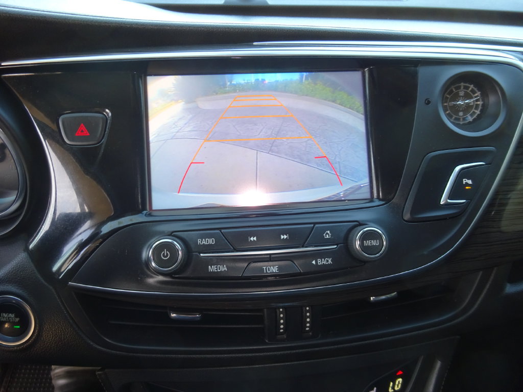 Certified 2017 Buick Envision Essence FWD image 26