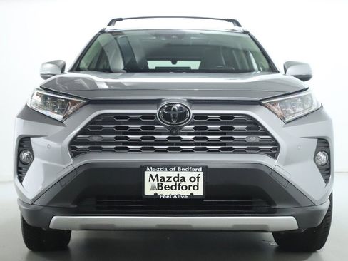 Used 2021 Toyota RAV4 Limited image 5