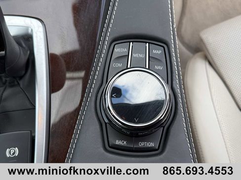 Used 2018 BMW 650i Convertible image 25