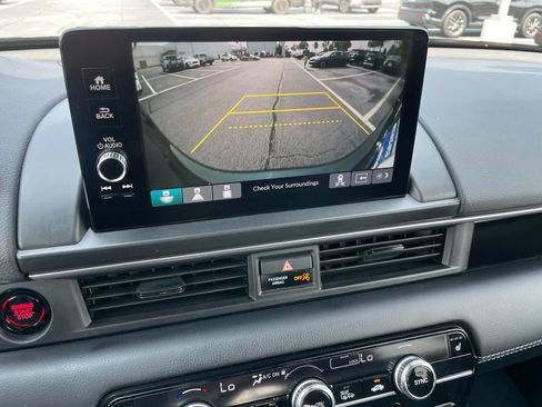 Certified 2025 Honda Pilot Touring image 17